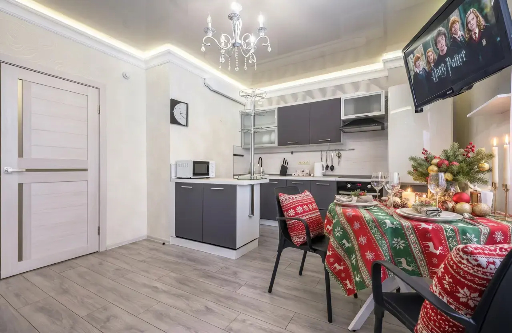 Апартаменты Эксклюзивные с ванной на балконе и видом на Marriott в ЖК Центральный