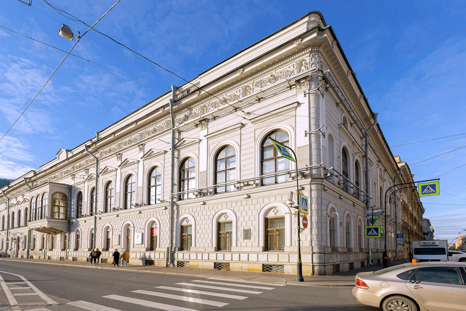 Апартаменты на Итальянской 37/18
