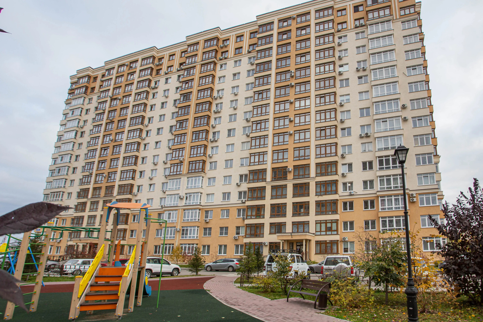 Апартаменты Unique Apart Веста на Мичурина рядом с Казначейством, Азотом и Пивоварней Баржа на Мичурина 58/3