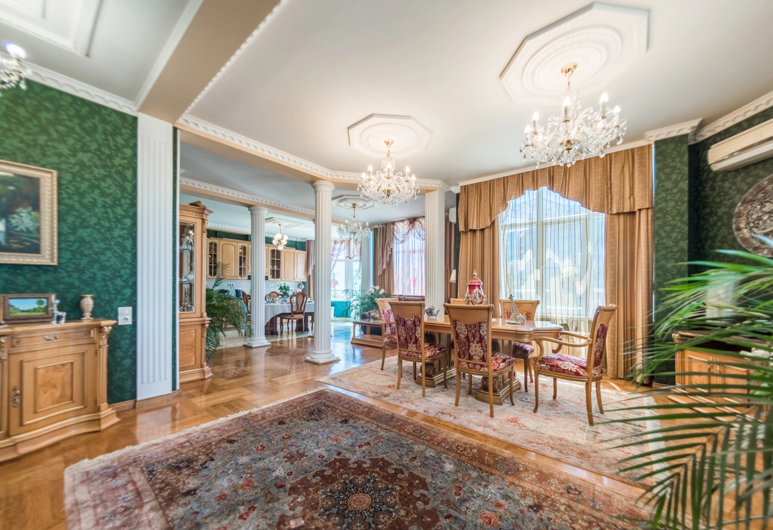 Вилла пентхаус с бассейном