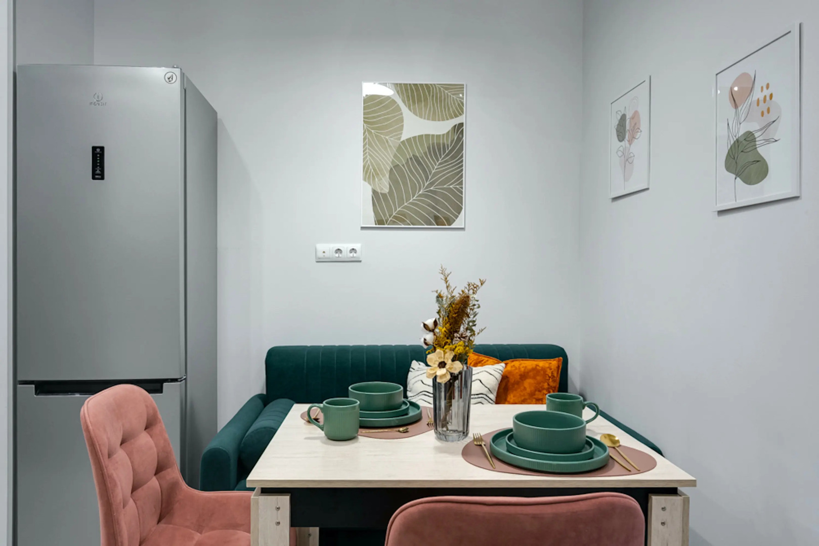 Апартаменты UraganAPART Эдем