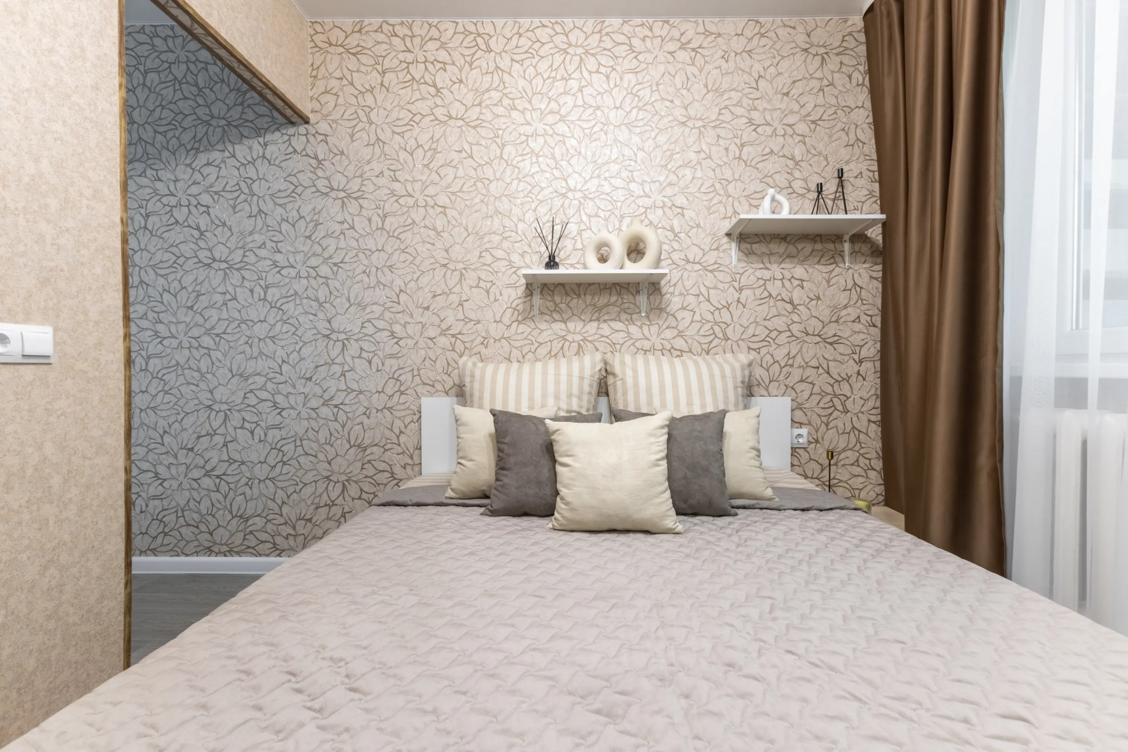 Апартаменты трехкомнатные на Космонавтов