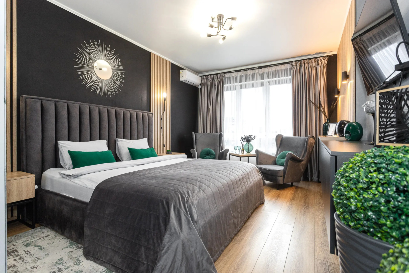 Квартира класса комфорт плюс с видом на реку в центре Рыбной деревни, остров Канта