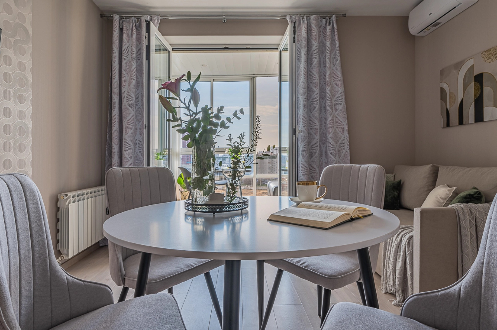 Квартира премиум класса с джакузи, сауной и панорамным видом