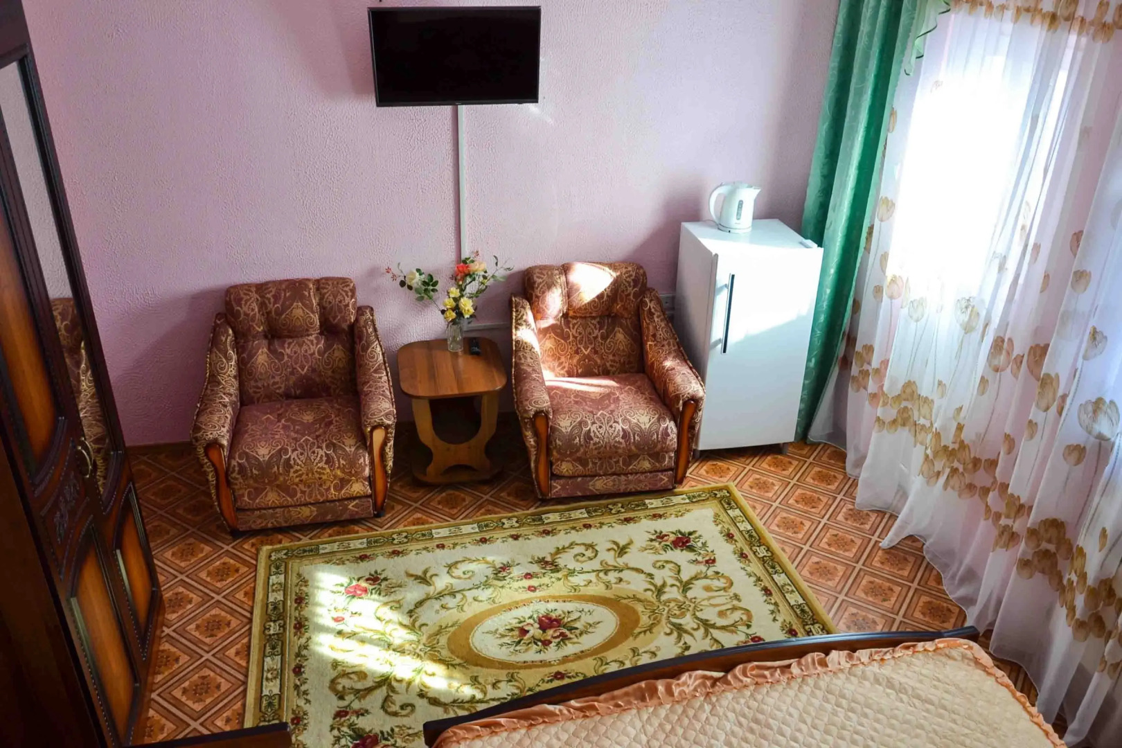 Меблированные комнаты в гостевом доме Кристина