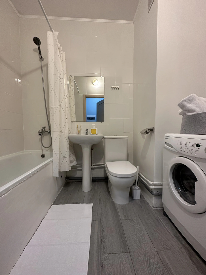 Апартаменты с Балконом и Видом на Город Екатеринбург