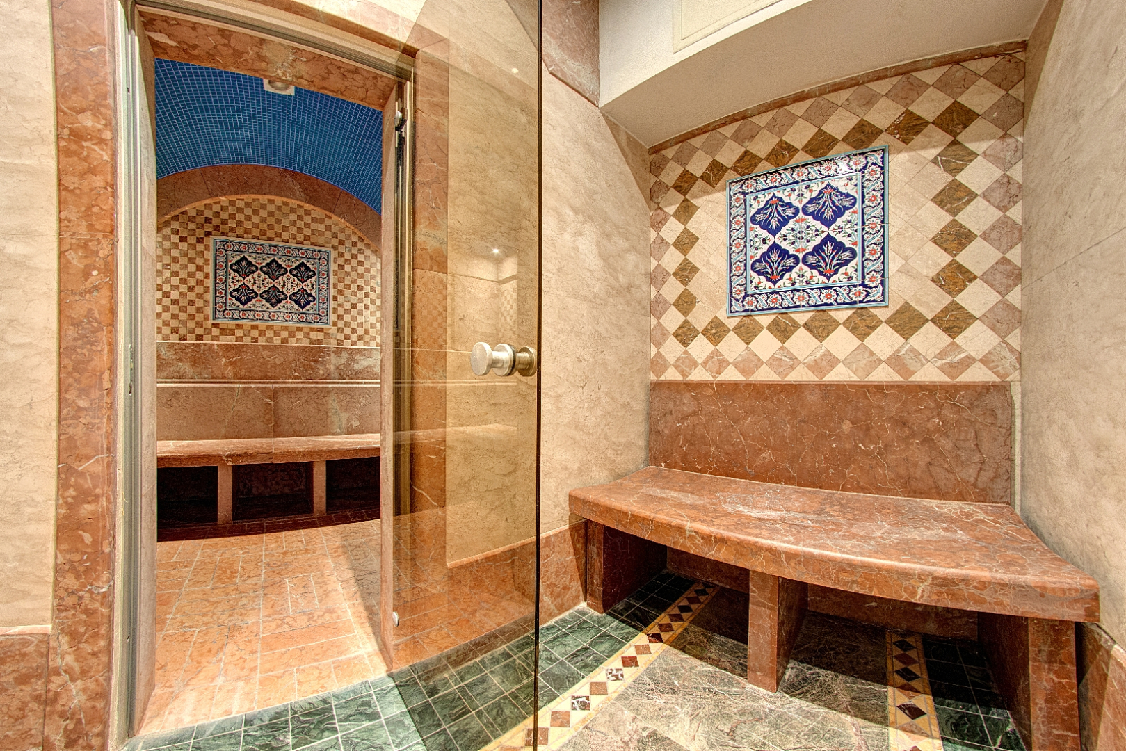 Отель Лаванда Кантри Клаб