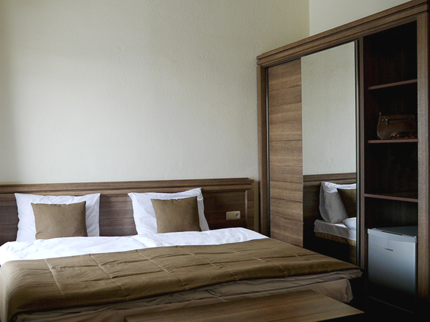 Гостиница Park Village Hotel and Resort