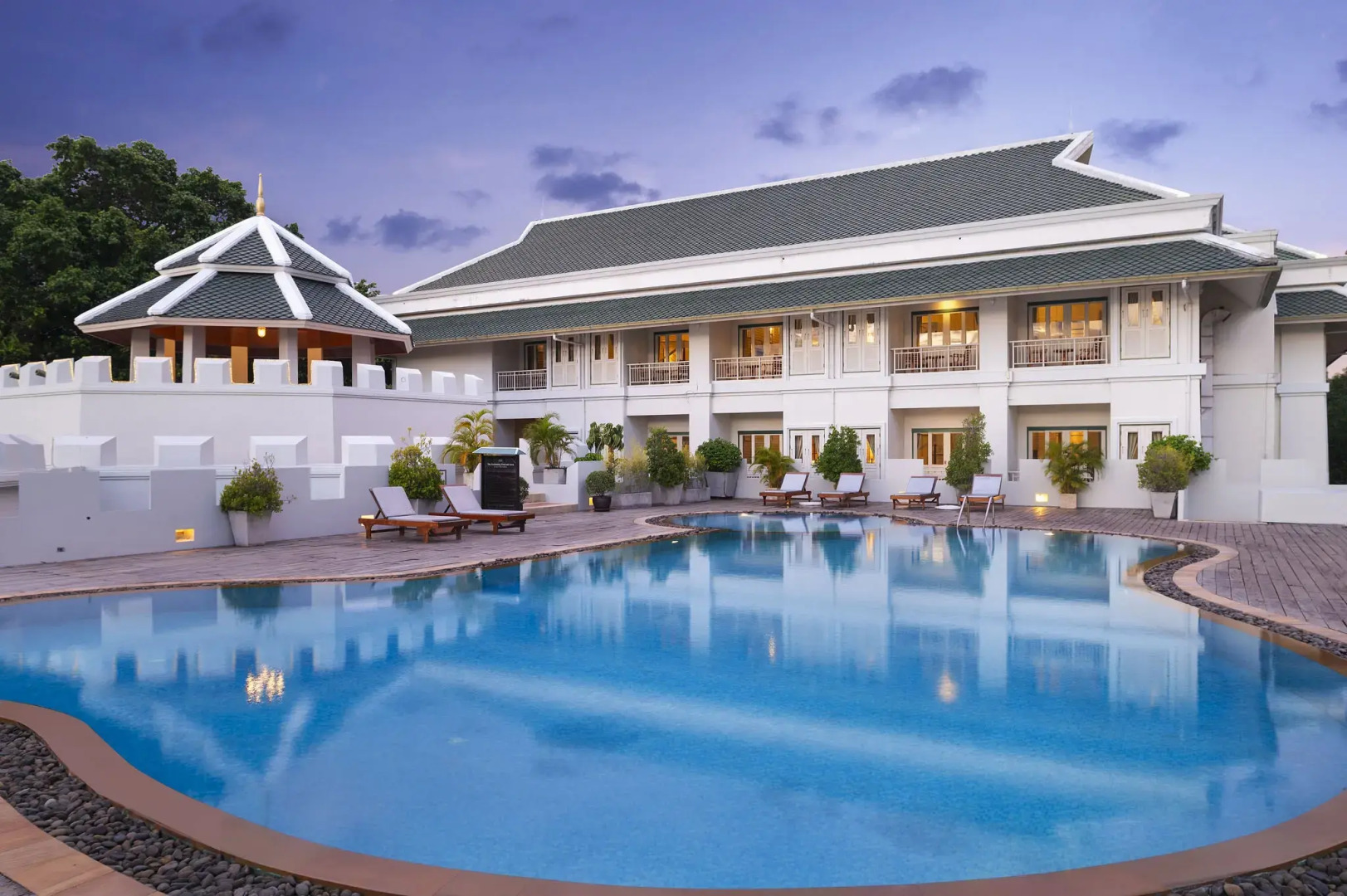 Отель Kalanan Riverside Resort