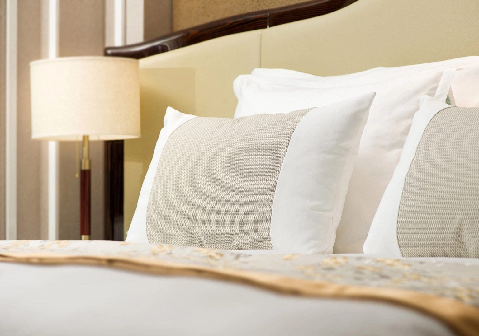 Отель Grand Bay Beijing