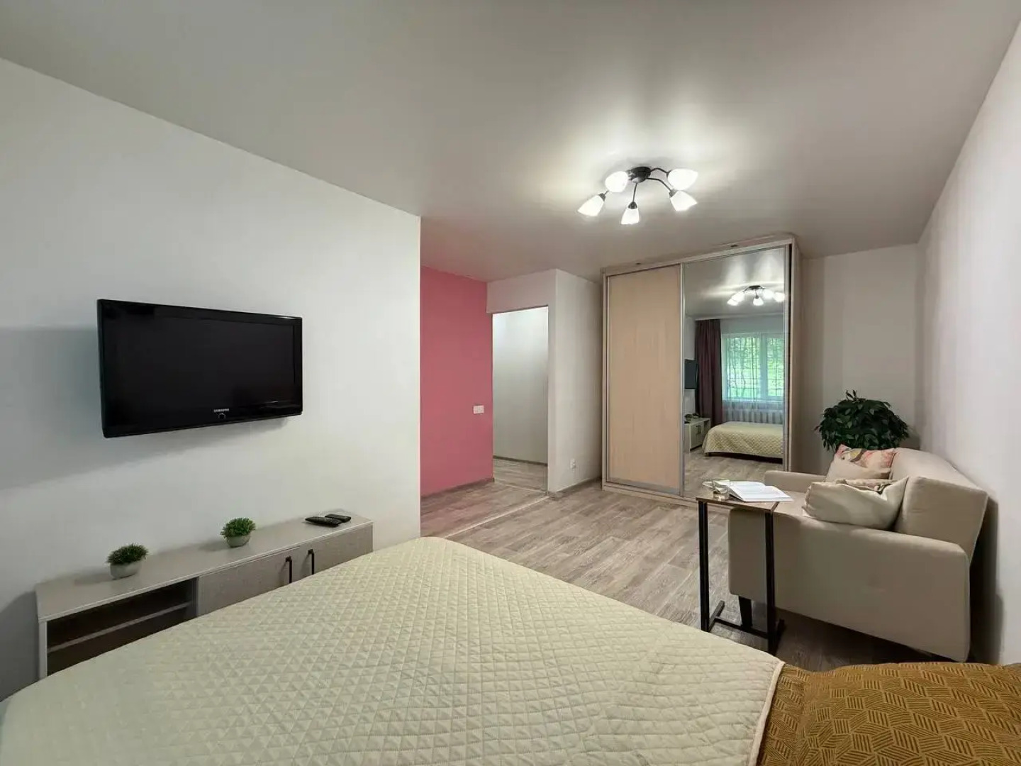 Квартира Новая Уютная Рядом с Аквапарком