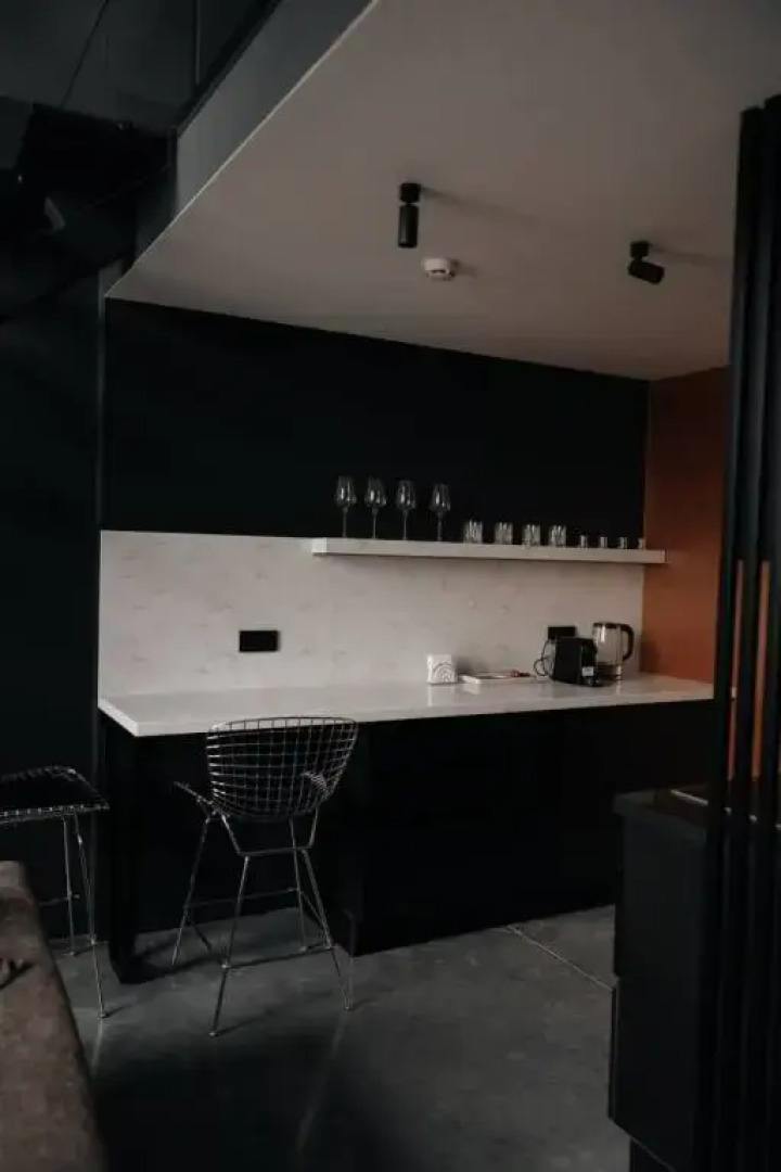 Апартаменты Four Rooms Нуар 320