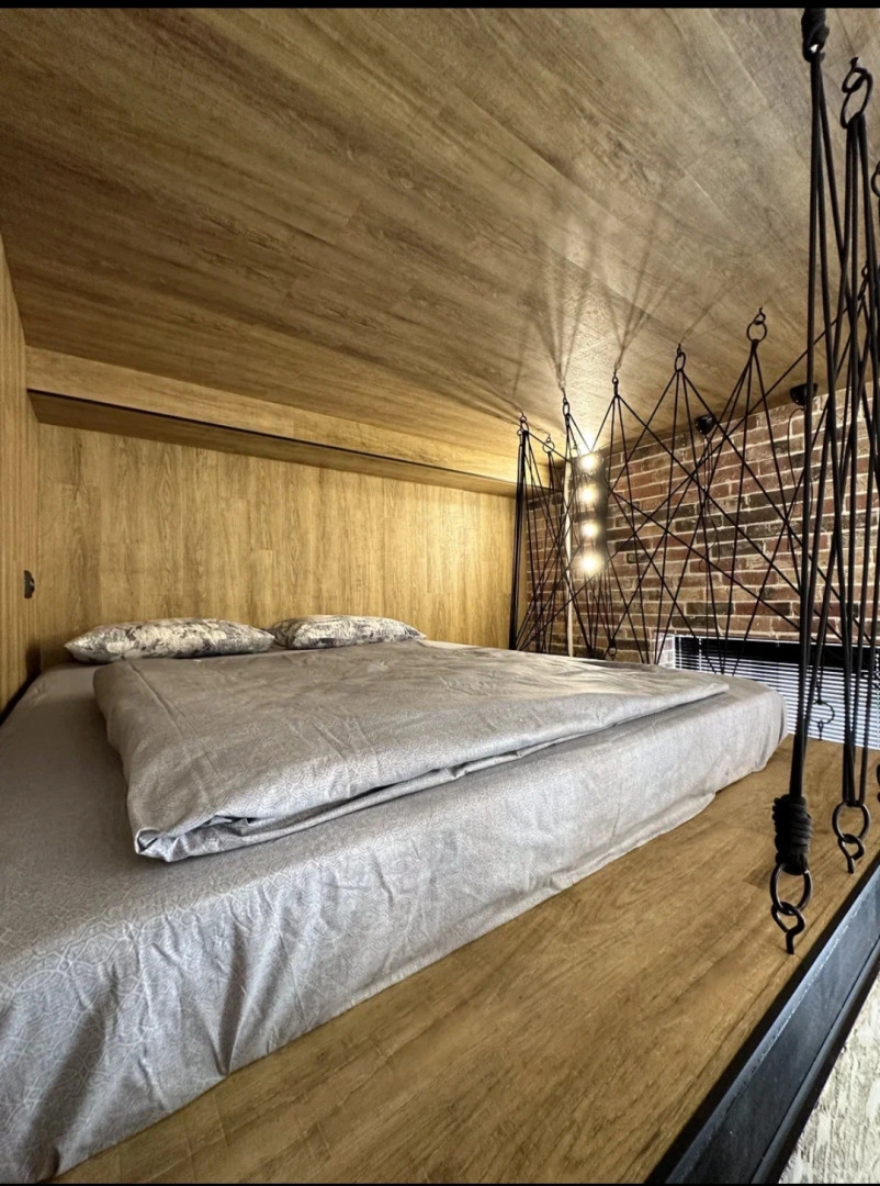 Апартаменты Двухуровневая Студия Лофт на Маяковского 17