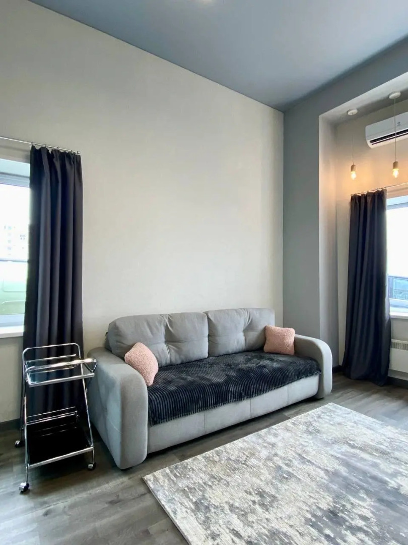 Квартира Просторная студия в центральной части города