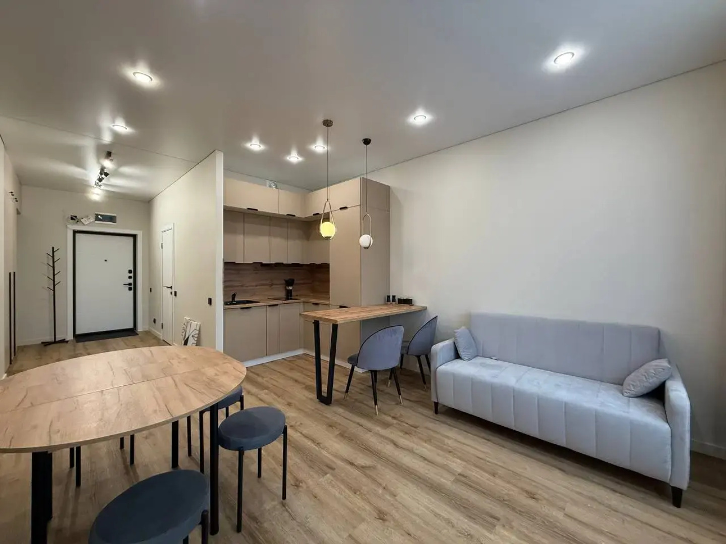 Квартира Новая Квартира в ЖК Тихомиров