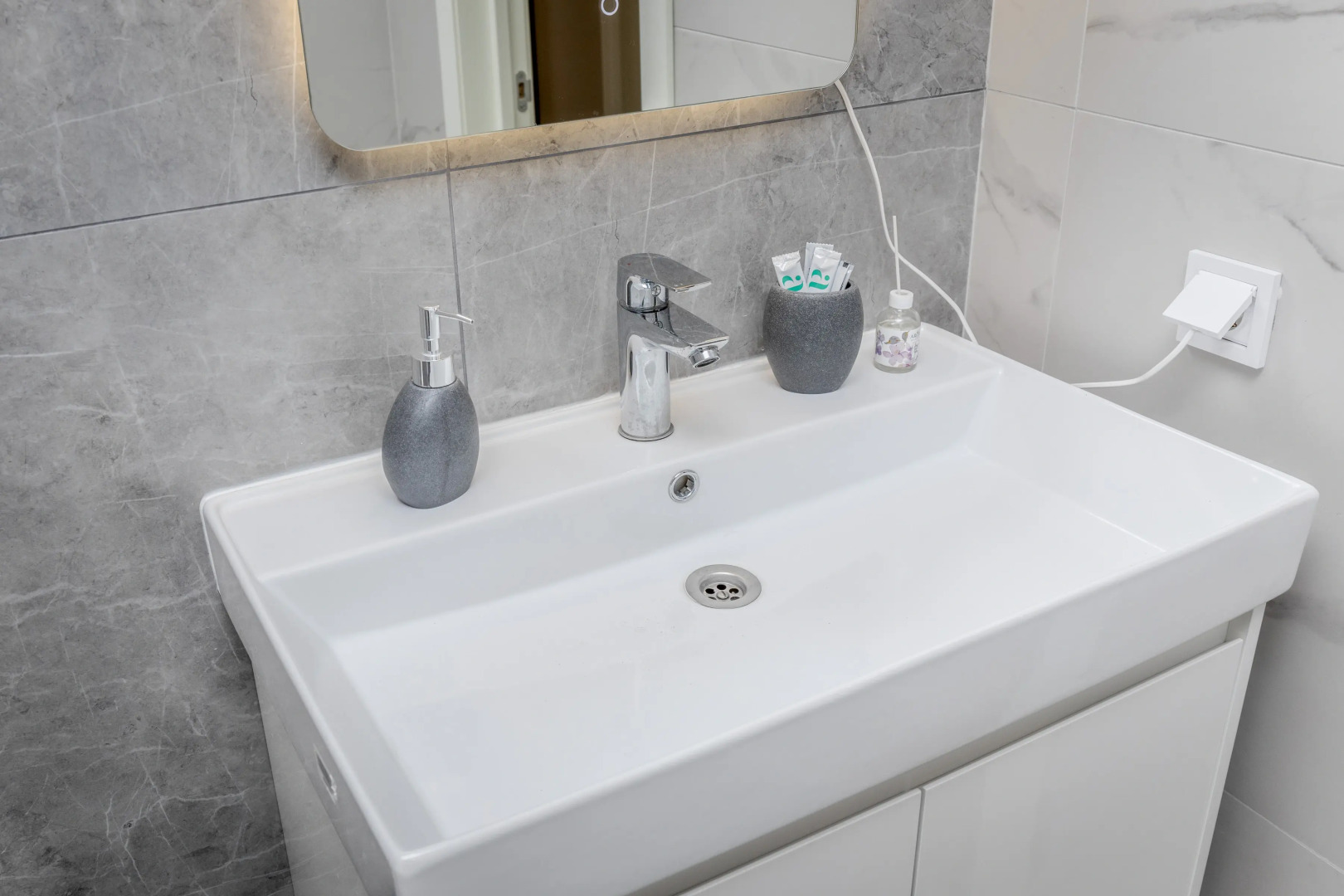 ДомТут - Апартаменты у Аквапарка "Айвазовский"