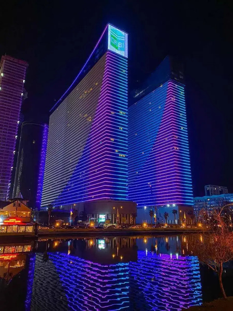 Апартаменты у моря с шикарным видом в Апарт-Отеле Orbi City (Новый Батуми, Аллея Героев) (4544С)