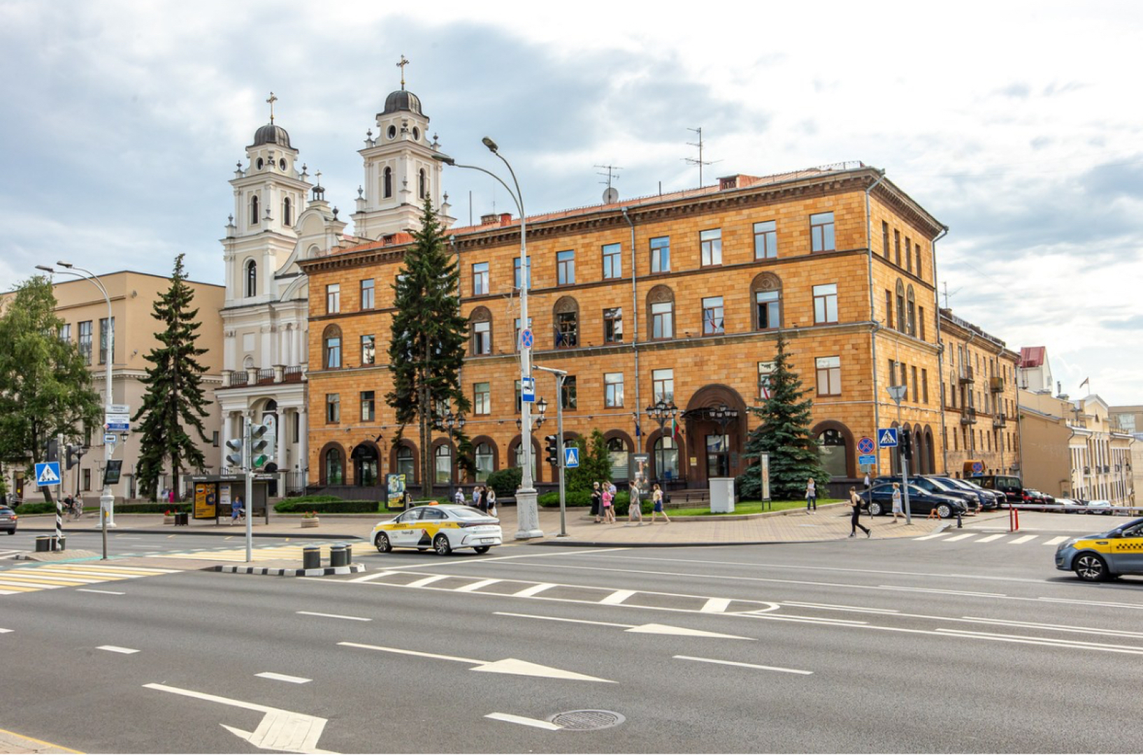 Апартаменты двухкомнатные в центре Минска на Немиге
