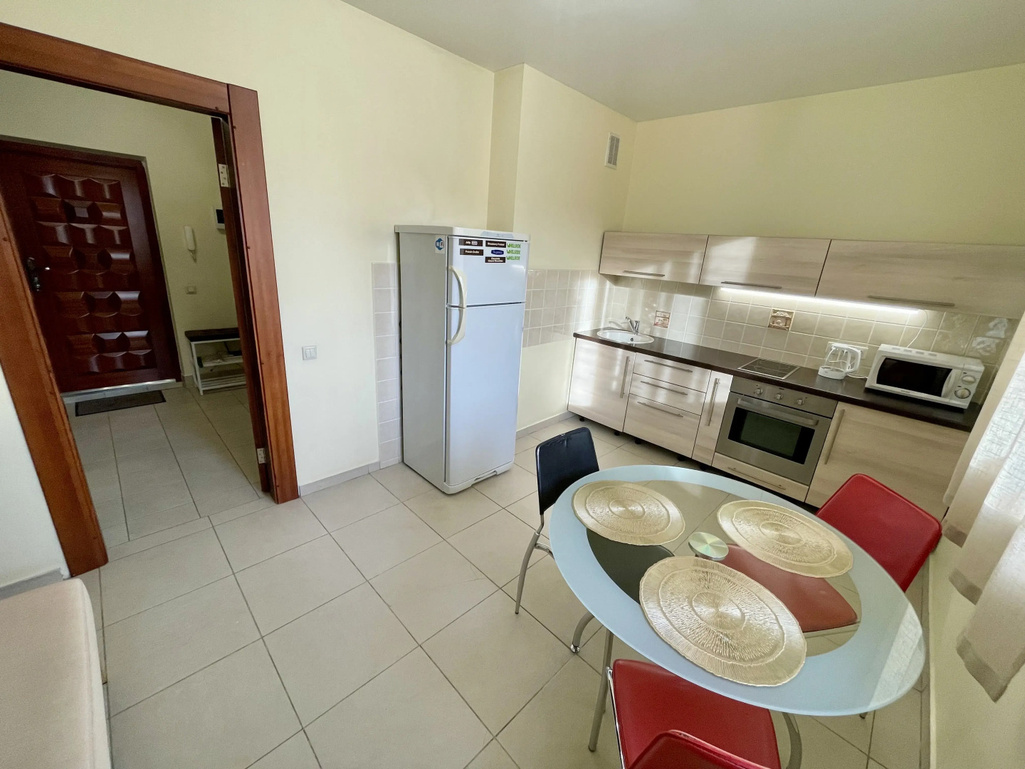 Апартаменты Авиаторов 33