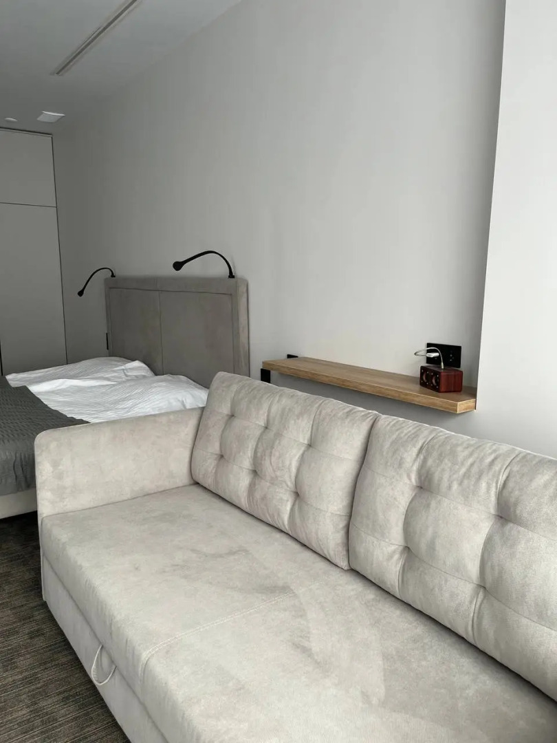 Апартаменты 1-к. квартира 42 м² 2/10 эт.