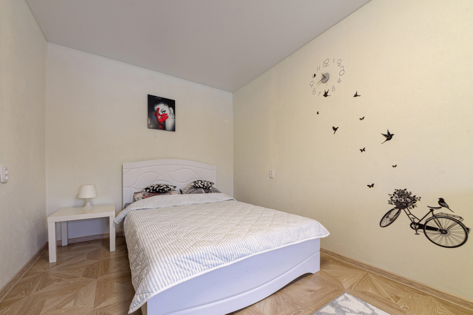 Апартаменты Gorkiy House пл Горького 80-1