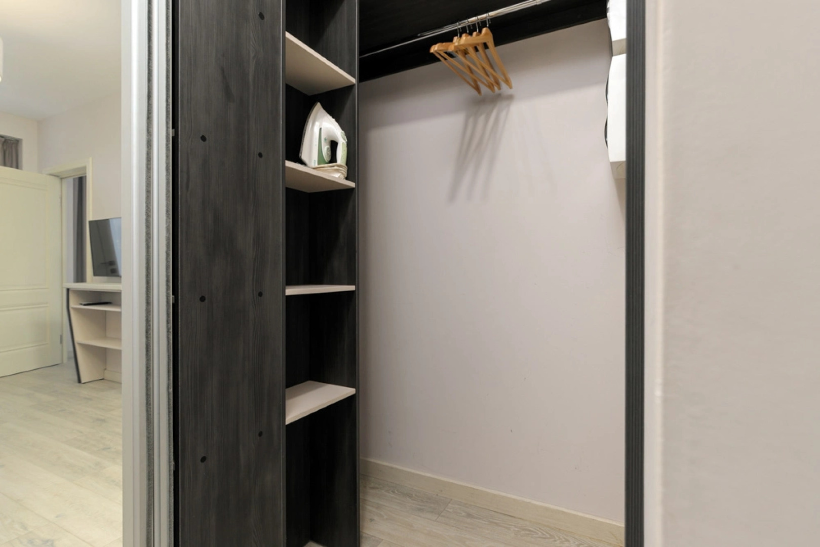 Апартаменты GeoApart Цветочная 30 5