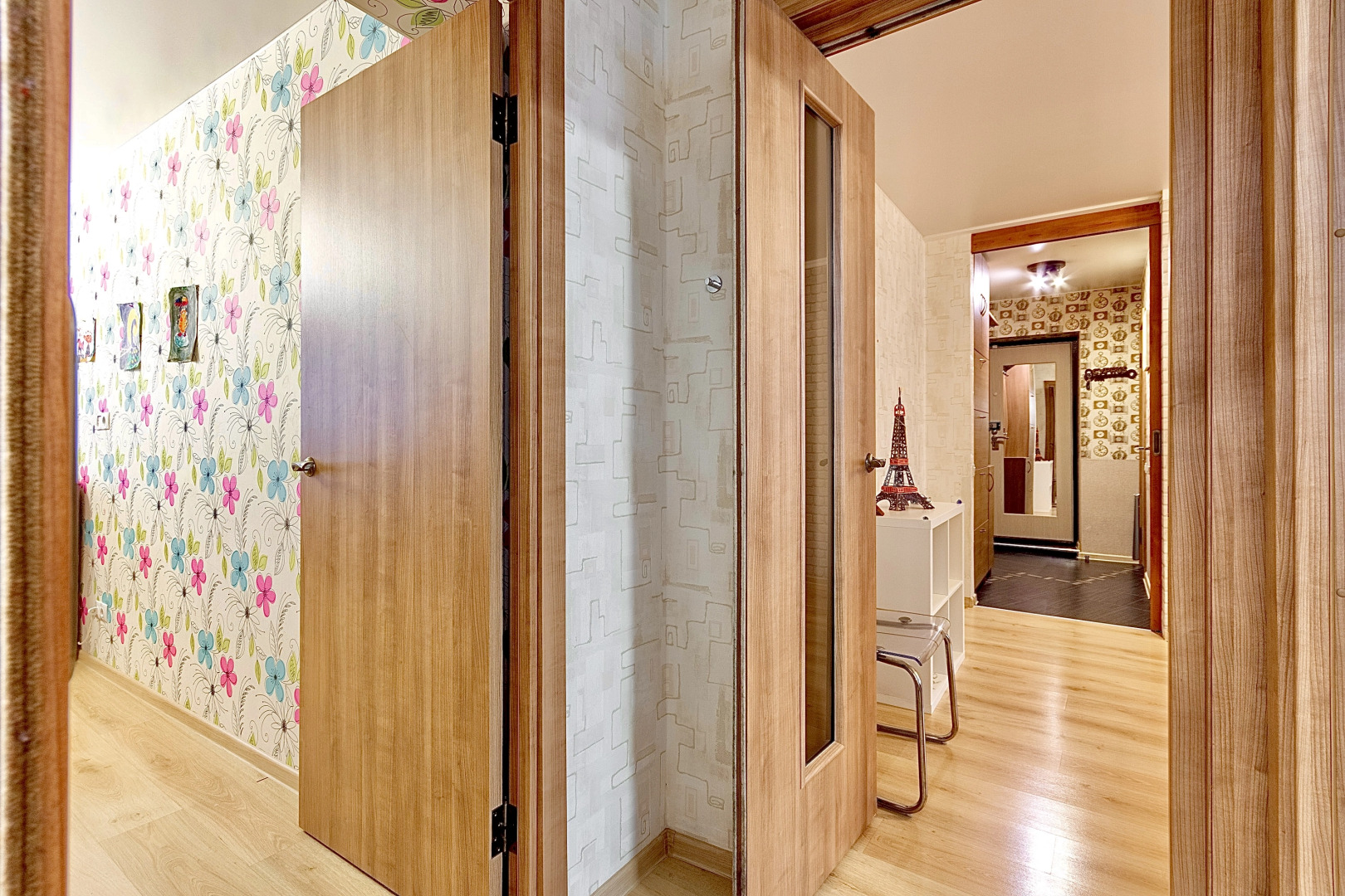 Апартаменты 1896. Большая семейная квартира для компании до 8 человек