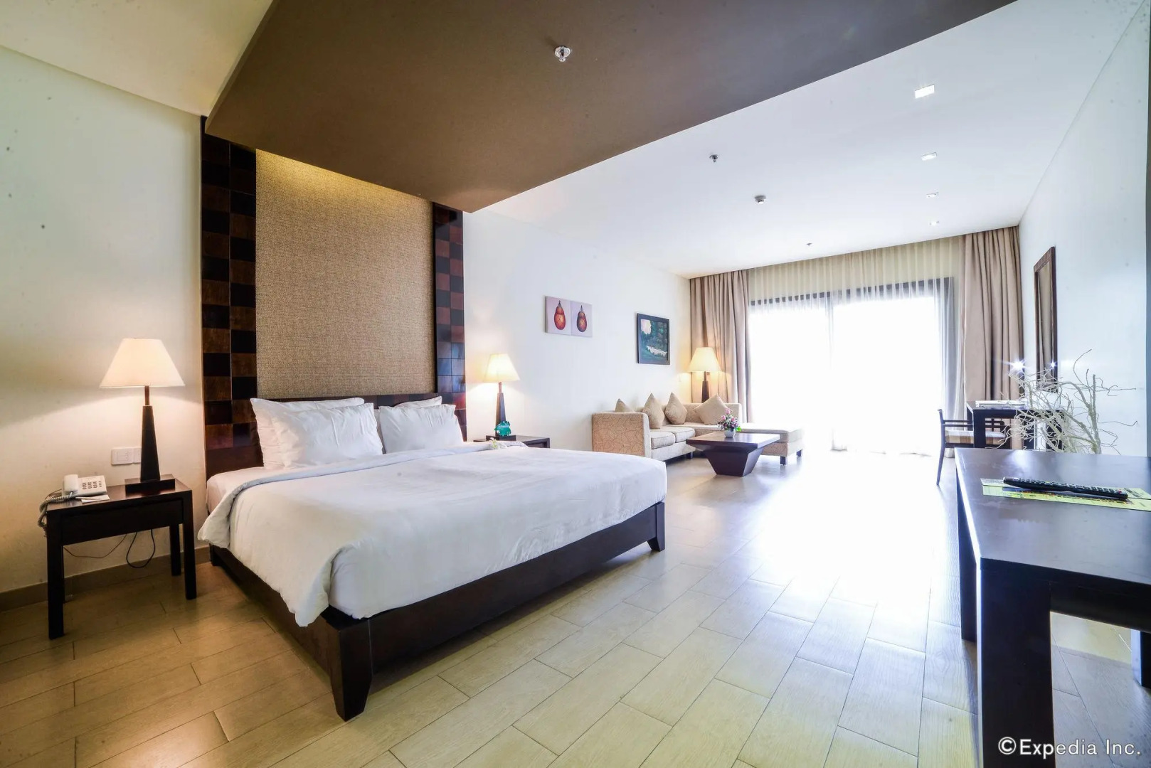 Отель Olalani Resort and Condotel