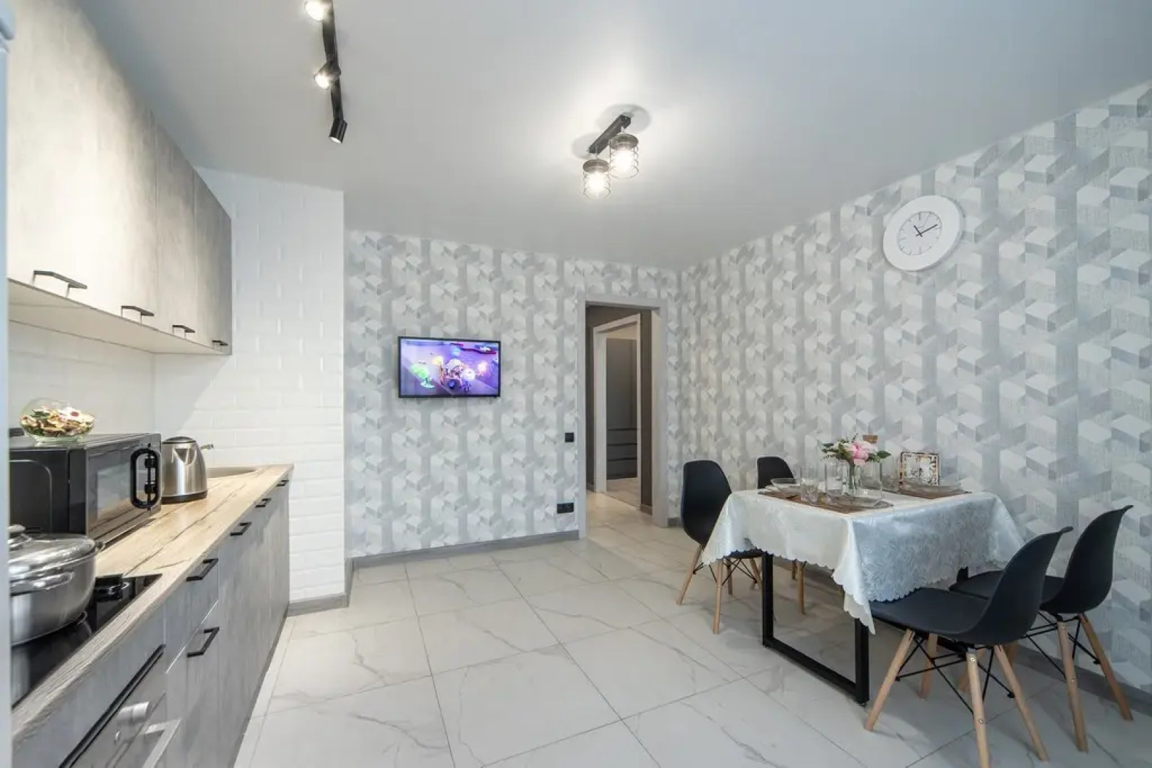 Квартира от Компании Хоум Отель на Тухачевского 84