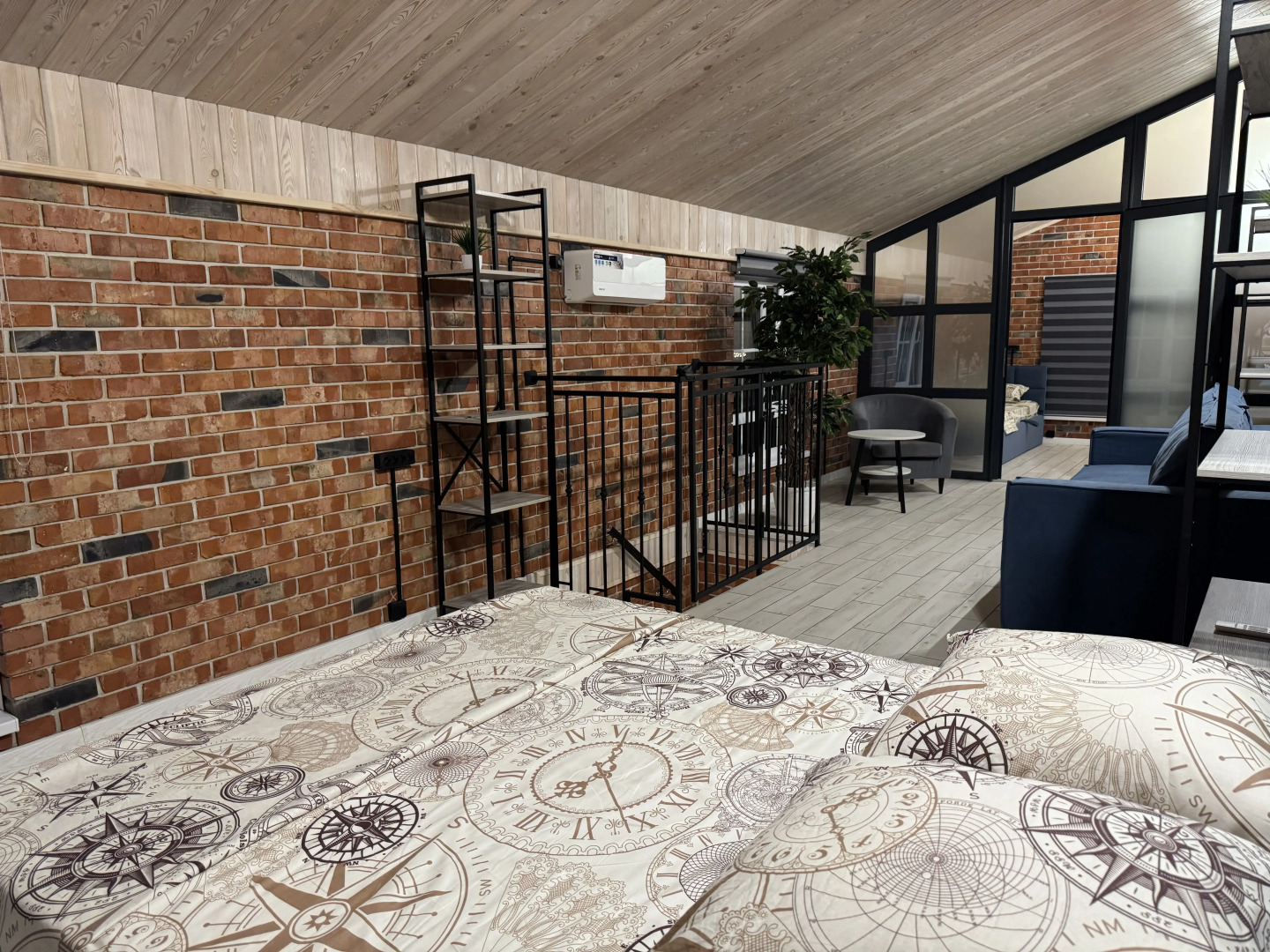 Апартаменты Азов лофт с видом на море