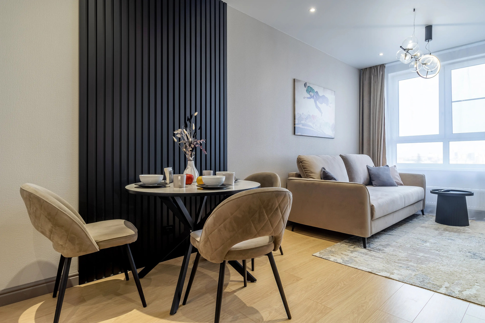 Апартаменты Авторские. Живите в законченном произведение!