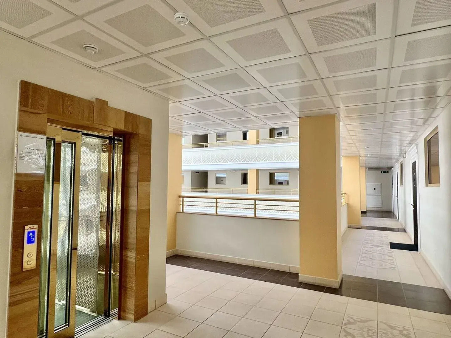 Апартаменты на Ялтинской 12А