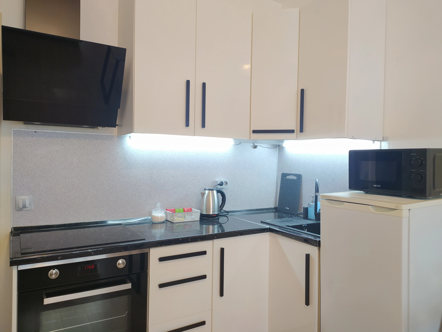 Квартира Современная Студия 29 м2 с Зоной Отдыха на Балконе