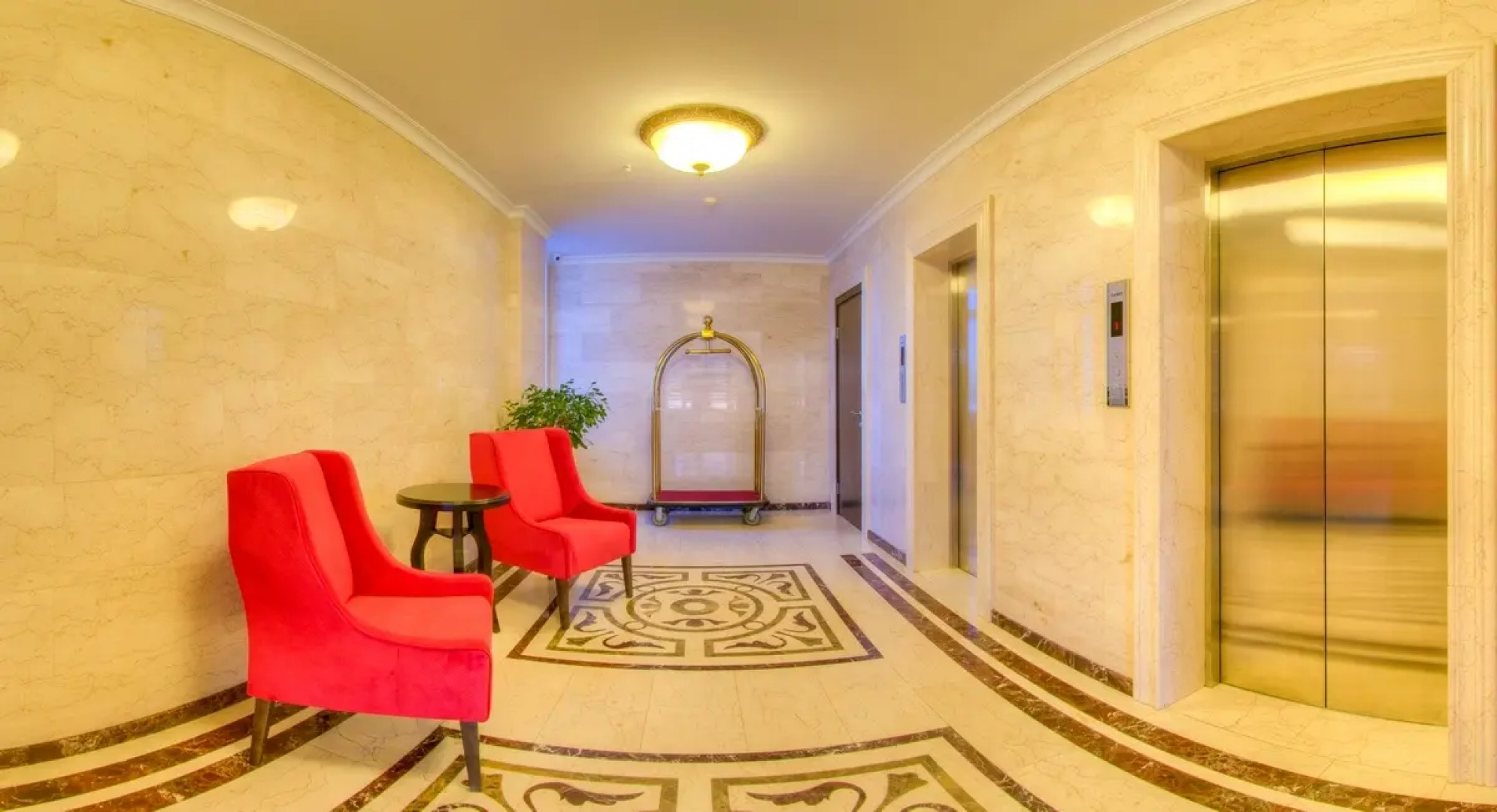 Отель Reston Hotel&Spa