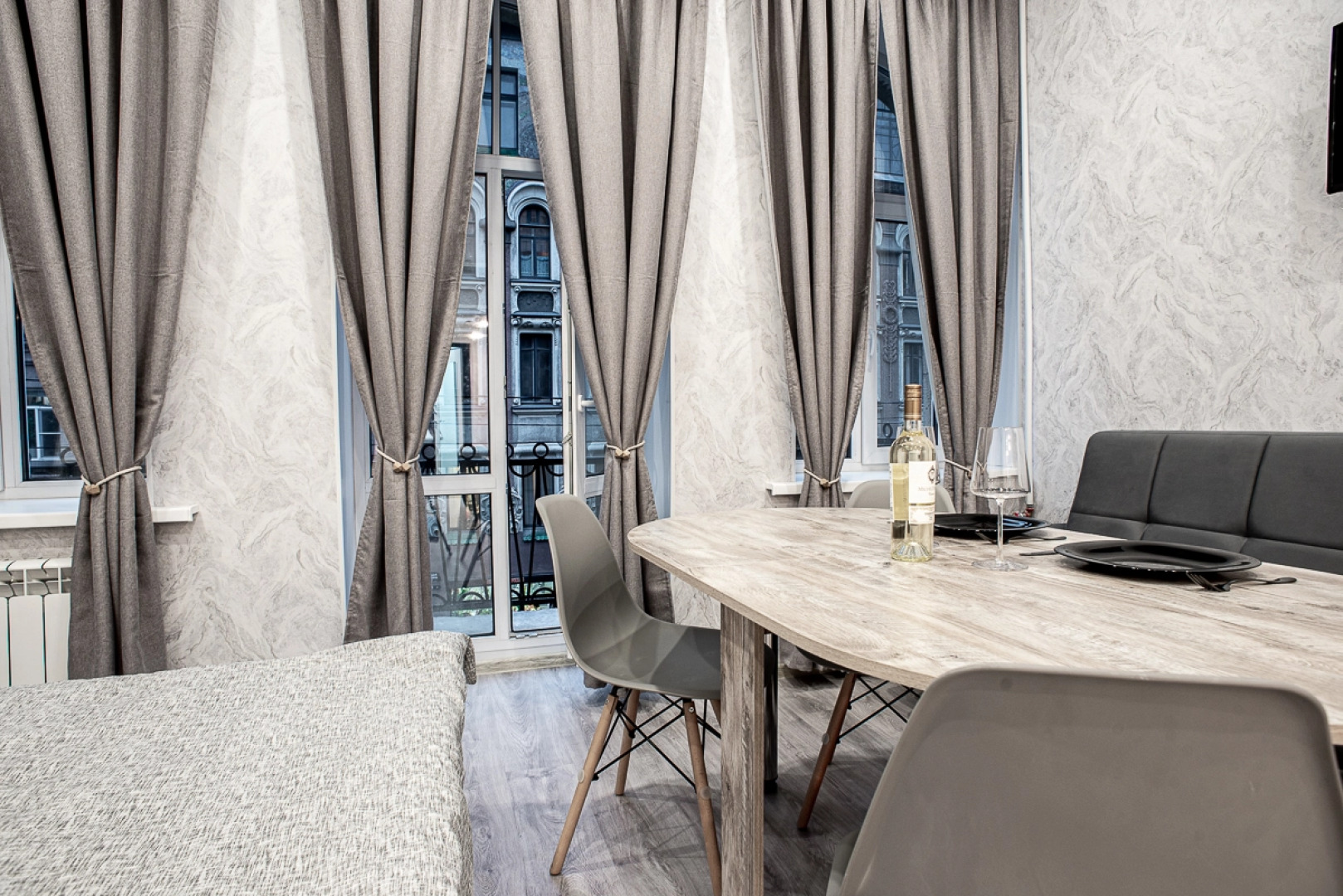 Квартира Стильная Студия с Балконом