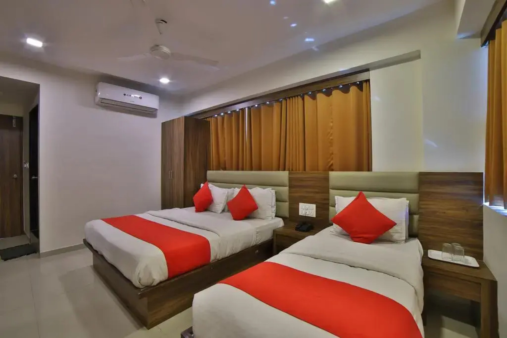 Отель Sunstar Inn by Sky Stays