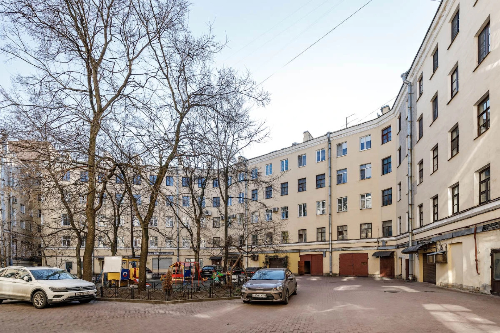 Апартаменты Премиум Город Рек на Большой Конюшенной 1