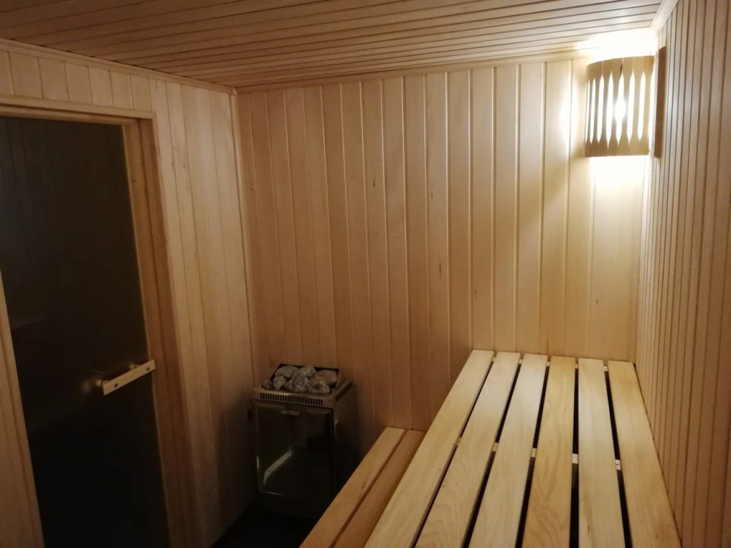 Апартаменты с двумя спальнями в частном доме