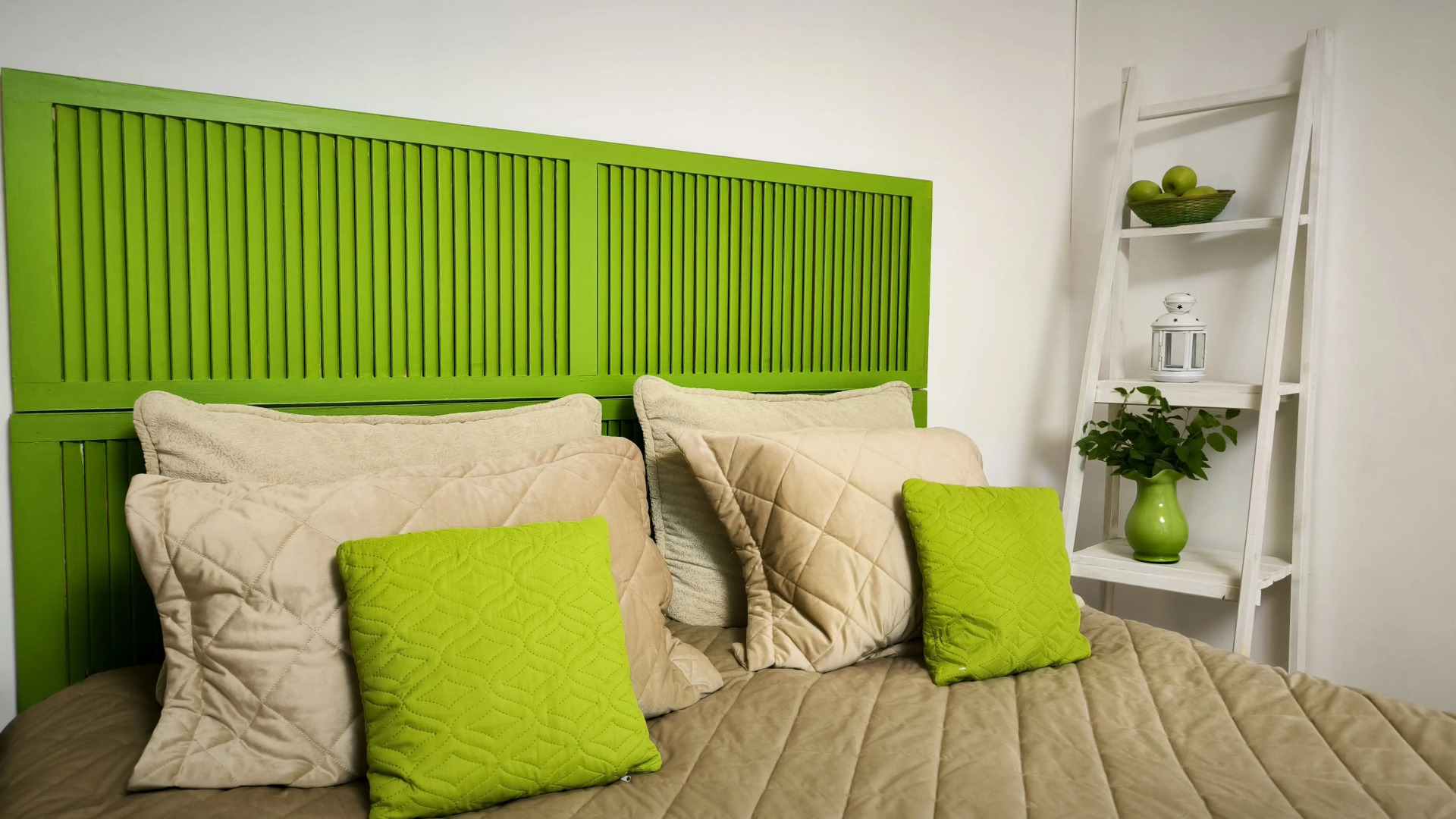 Апартаменты Двухкомнатные Зеленый Двор Беседка Центр