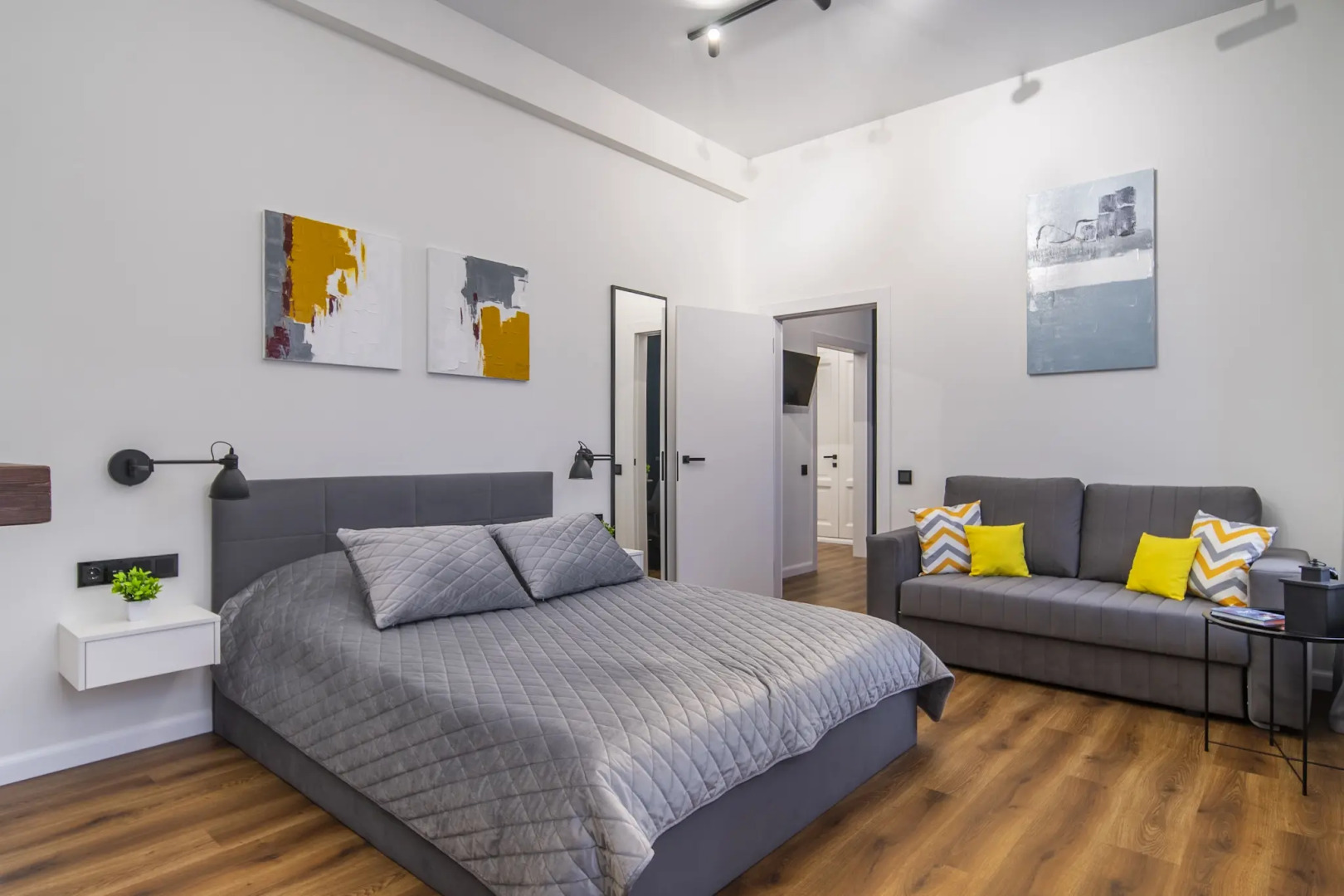 Квартира Идеальная 2-x Комнатная для Ярких и Романтических Дней в Сердце Петербурга