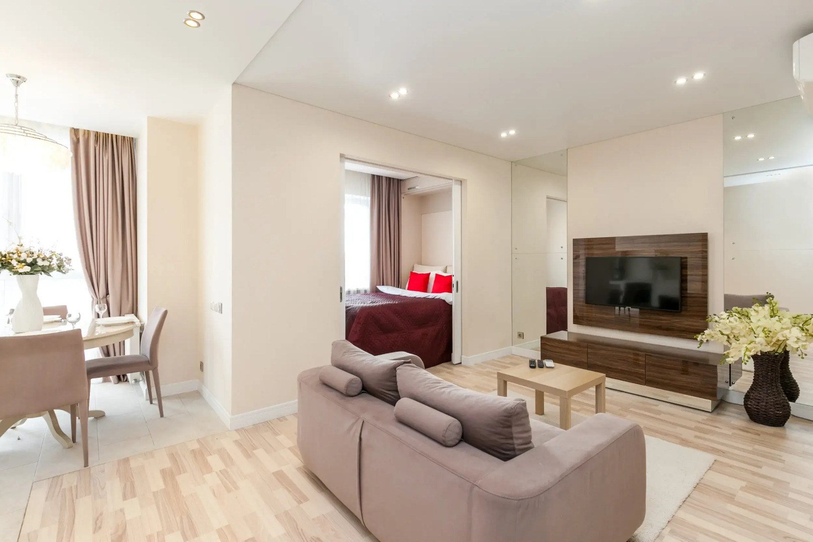 Апартаменты Favorite Репина 4