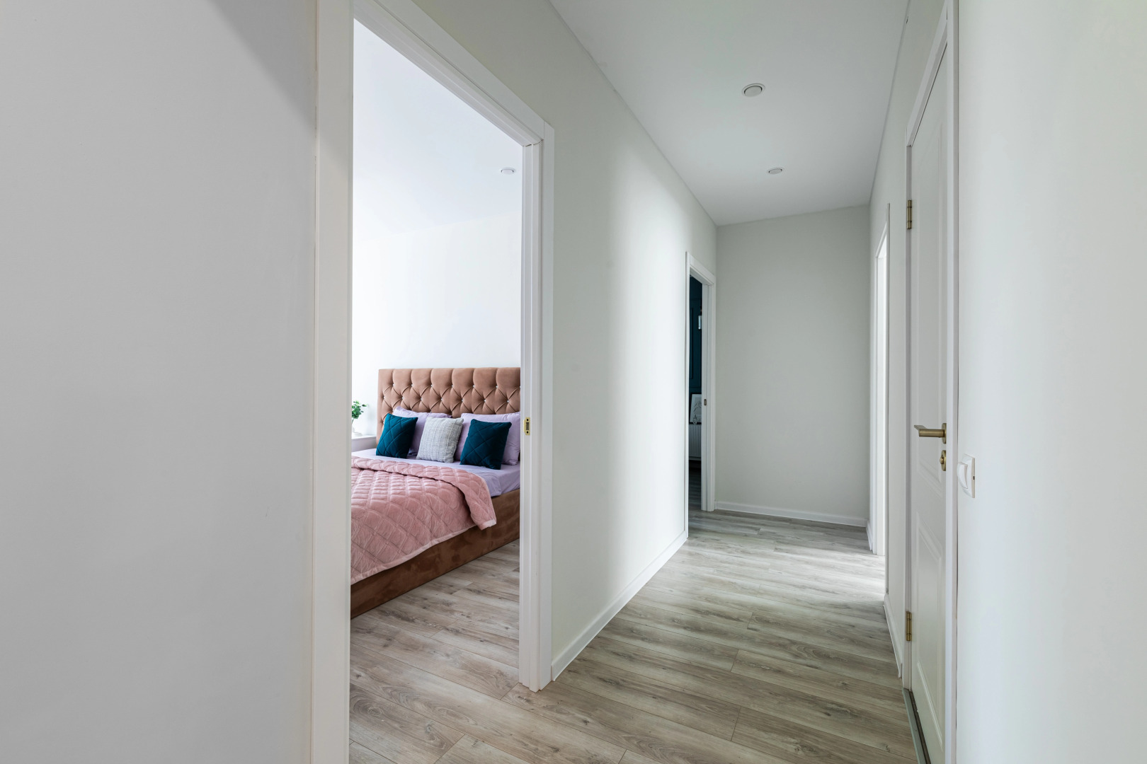 Апартаменты LS 4-х Комнатная большая Журавли