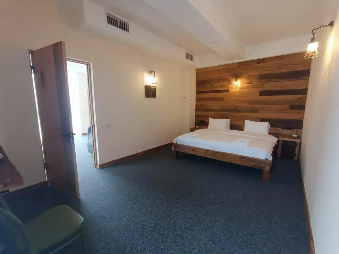 Отель Sazano Wine Cellar