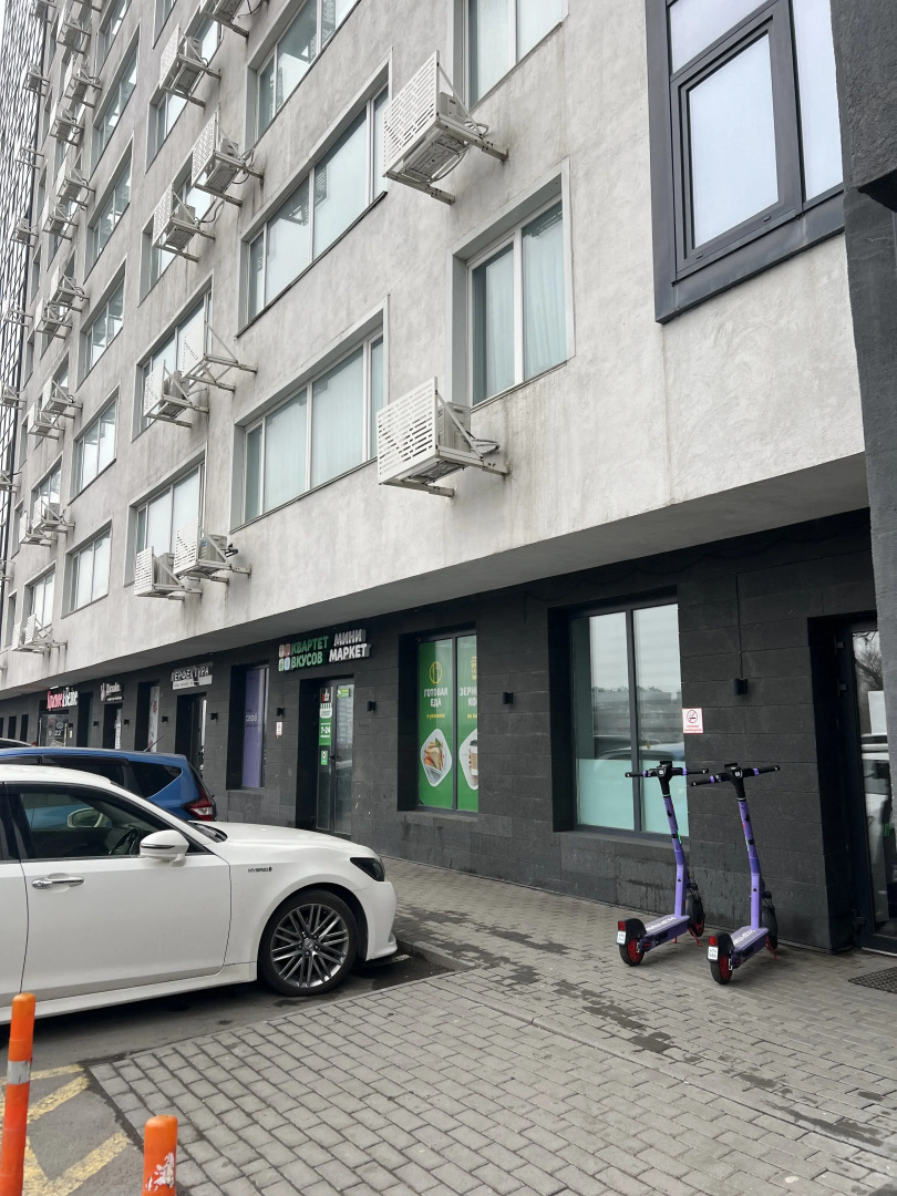 Квартира уютная напротив Театра оперы и балета