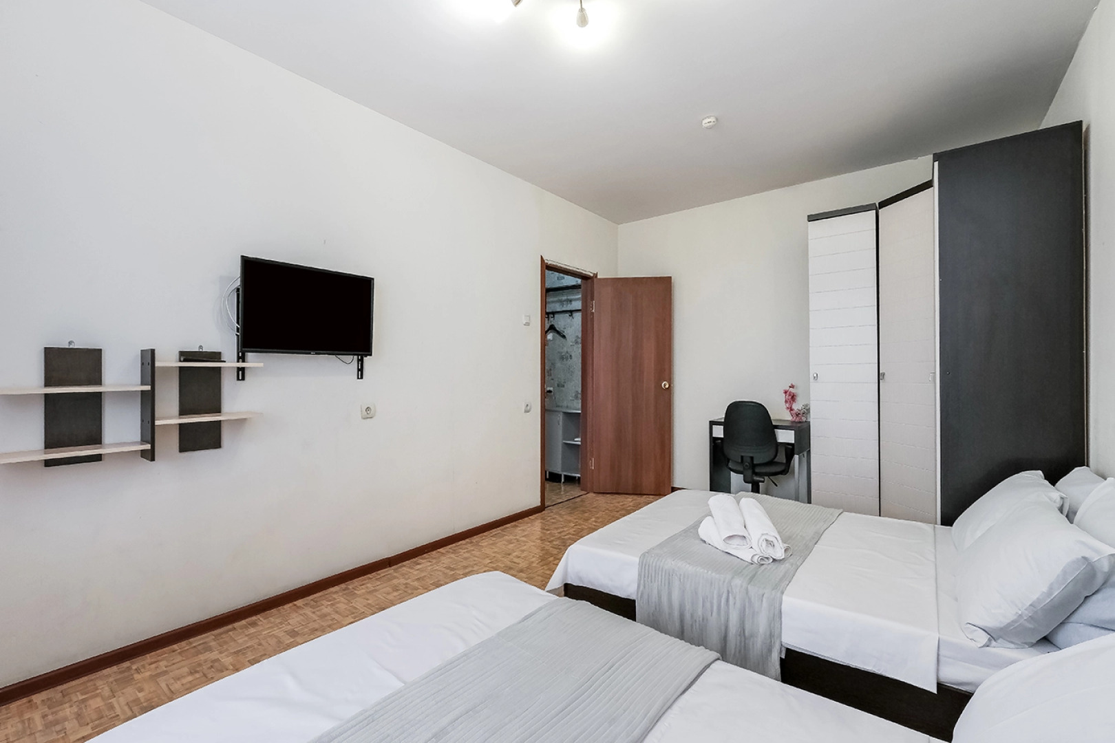 Апартаменты рядом с СК Заря Титова 238