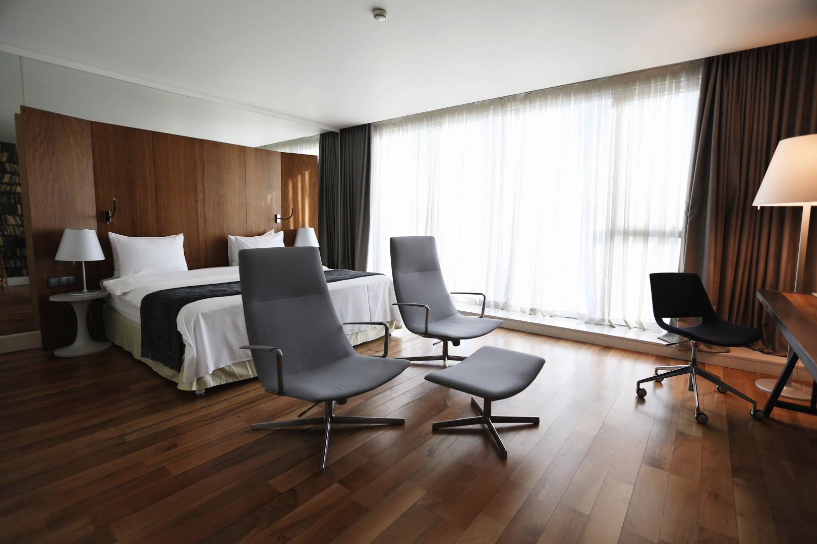 Отель Holiday Inn Тбилиси