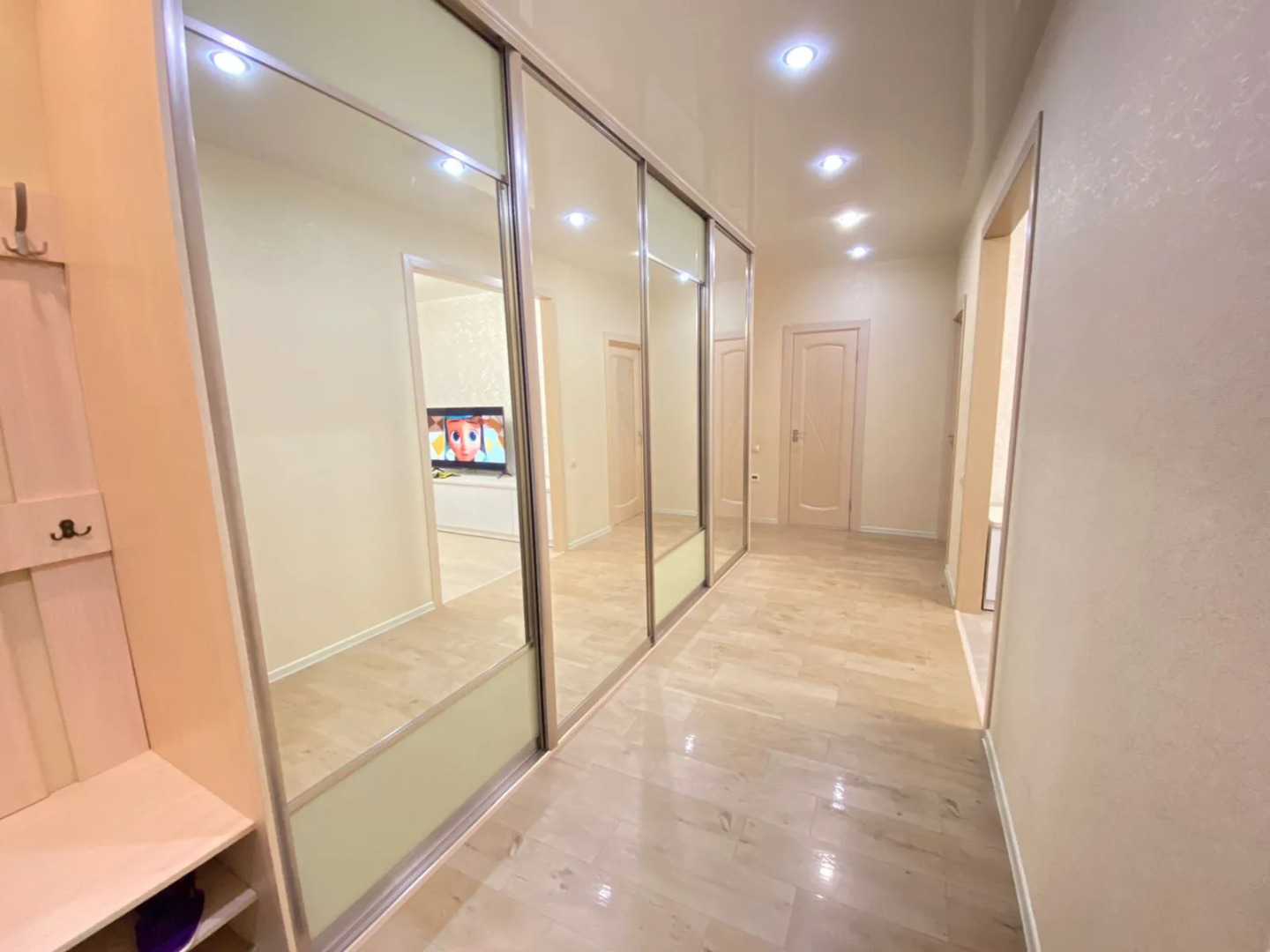 Апартаменты 3х комнатная квартира возле метро