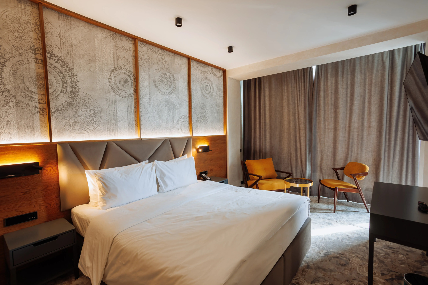 Отель Aurum Garden