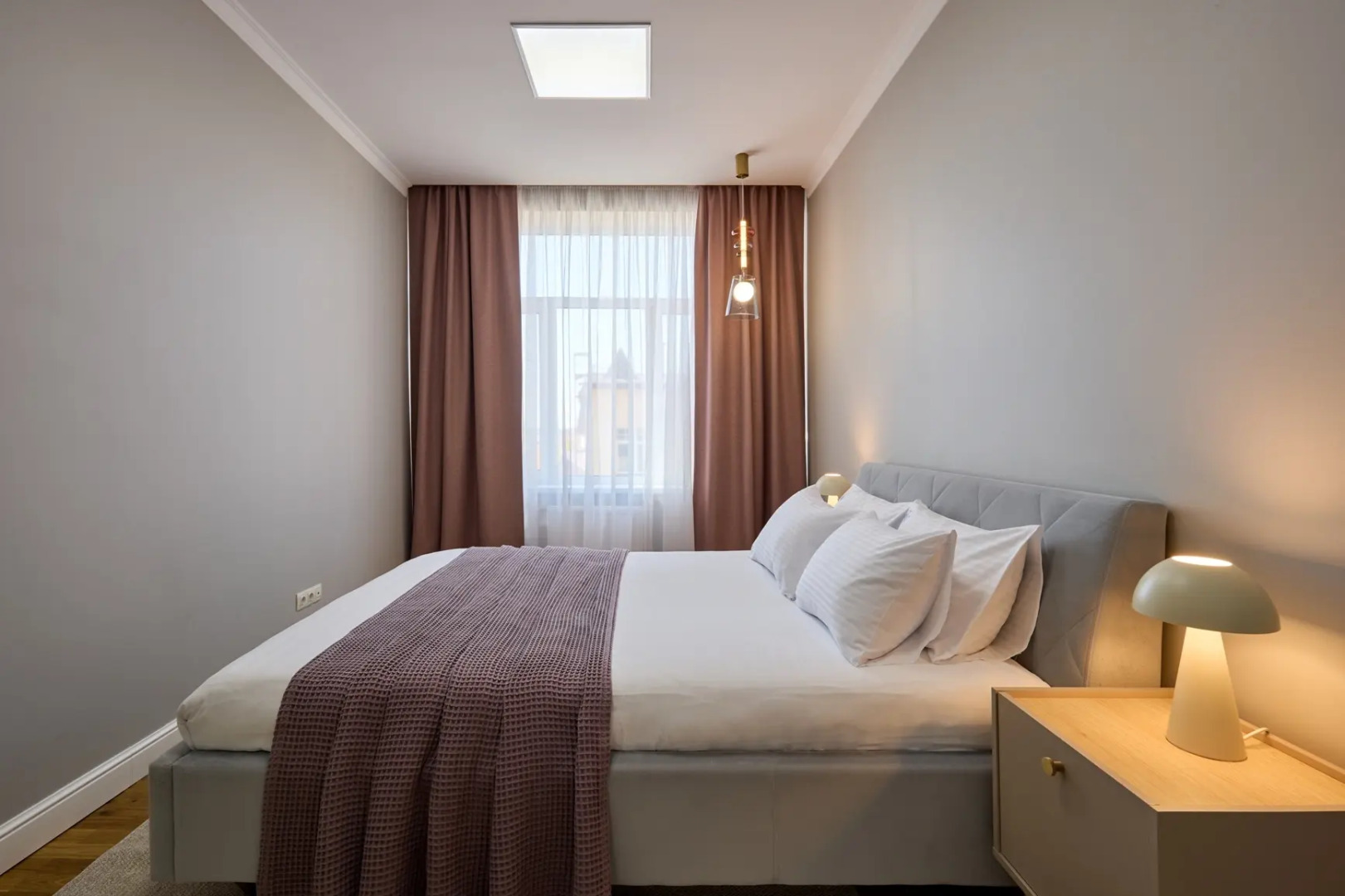 Апартаменты ЕвроУют Просторные трехкомнатные недалеко от центра