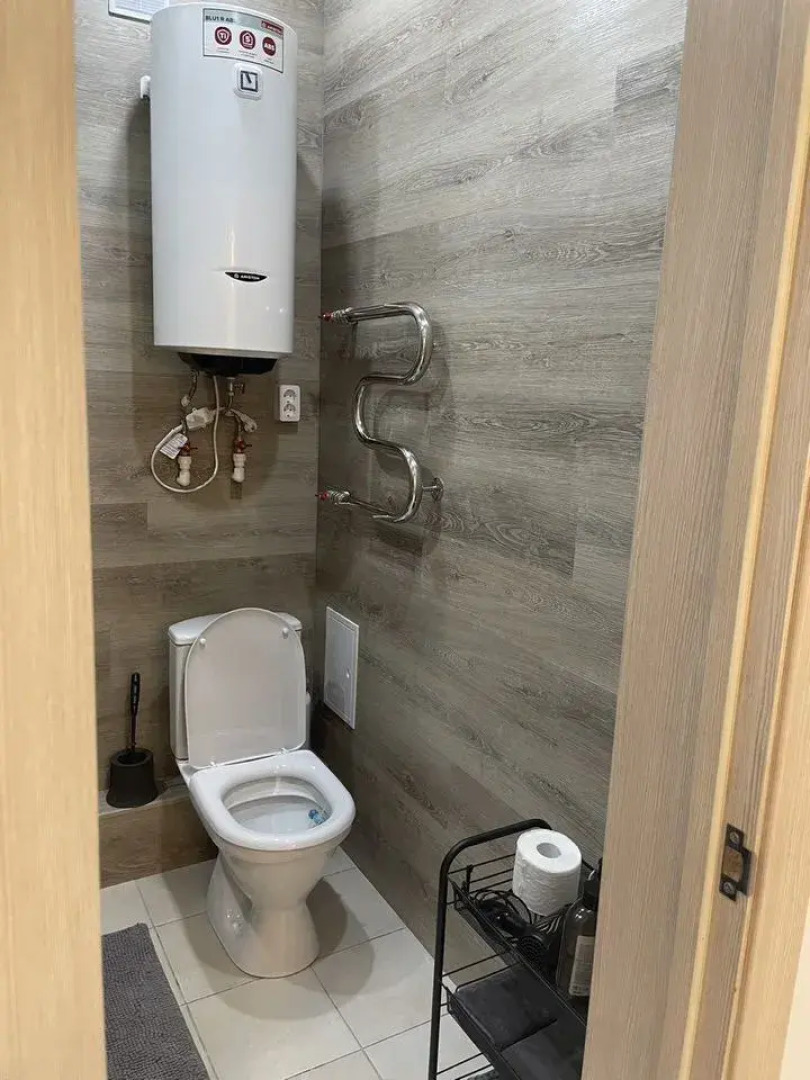 Квартира c нoвым coвременным peмoнтoм и новой техникoй